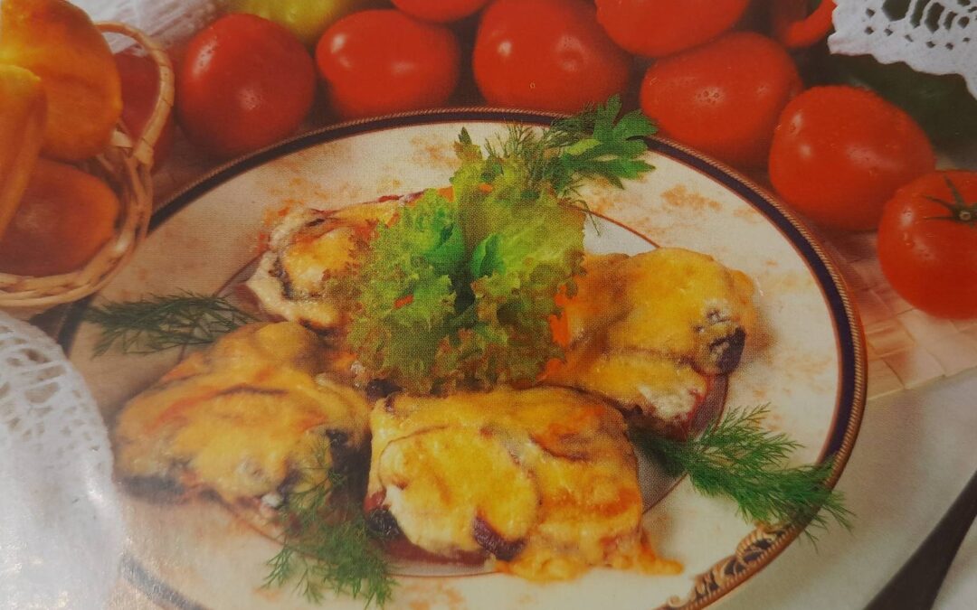 Мясо под майонезом